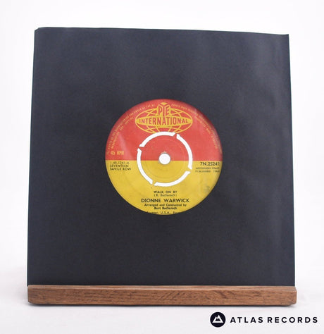 Dionne Warwick Walk On By 7" Vinyl Record - In Sleeve