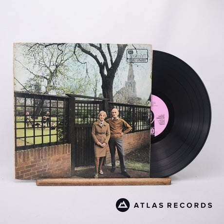 Fairport Convention Unhalfbricking LP Vinyl Record - Front Cover & Record