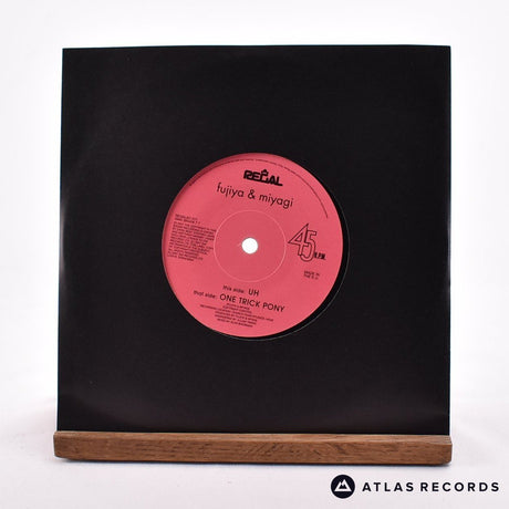 Fujiya & Miyagi - Uh - 7" Vinyl Record - NM/EX