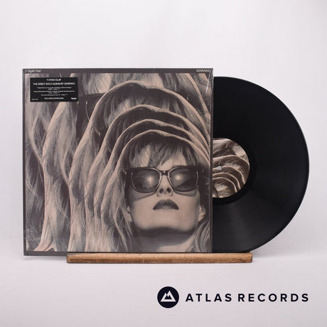 Gwenno Y Dydd Olaf LP Vinyl Record - Front Cover & Record