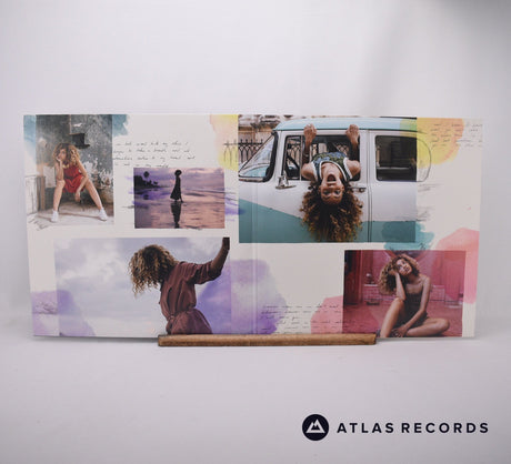 Izzy Bizu - A Moment of Madness - Deluxe Edition 2 x LP Vinyl Record - NM/EX