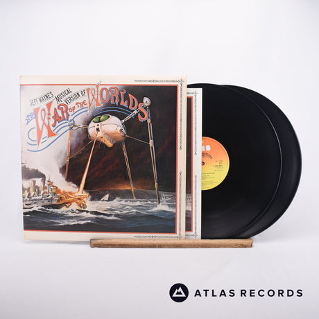 Jeff Wayne Jeff Wayne's Musical Version Of The War Of The Worlds 2 x LP Vinyl Record - Front Cover & Record