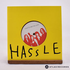 Juliette & The Licks Hot Kiss 7" Vinyl Record - In Sleeve