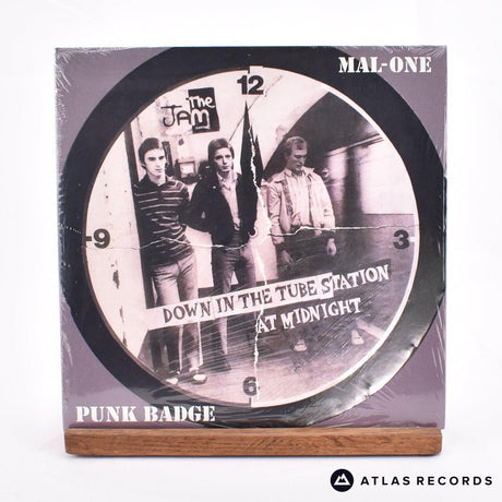 Mal-One Punk Badge 7" Vinyl Record - Front Cover & Record