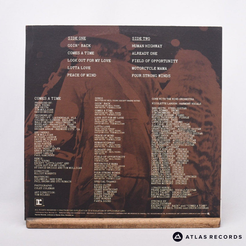 Neil Young - Comes A Time - Canada S1 S2 LP Vinyl Record - VG+/EX