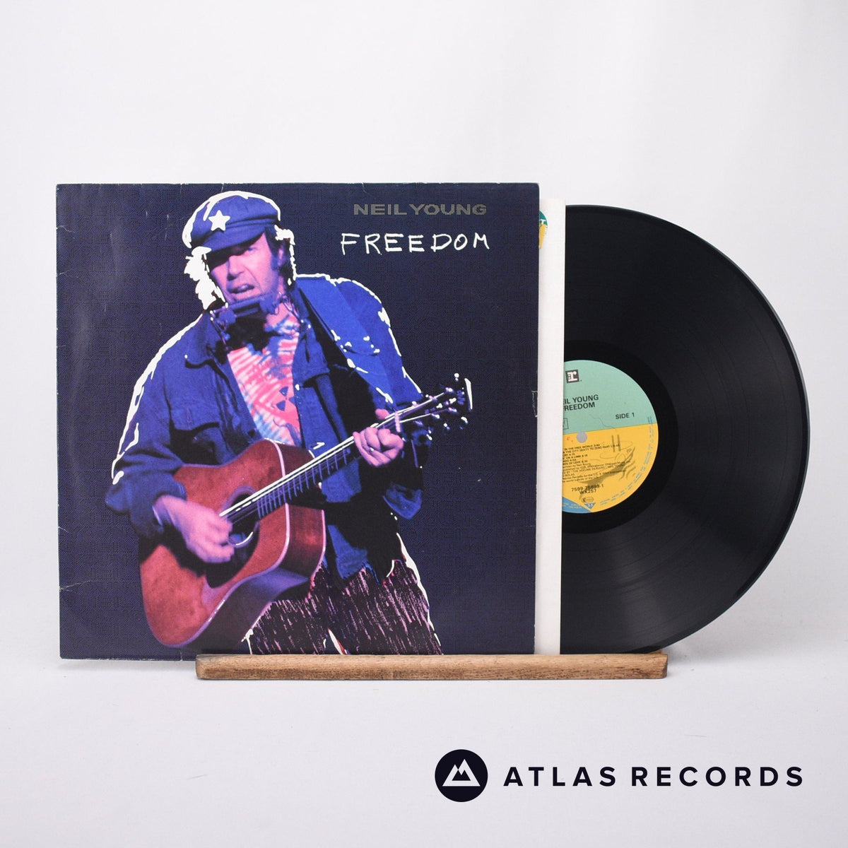 Neil Young Freedom LP Vinyl Record VG+/EX – Atlas Records