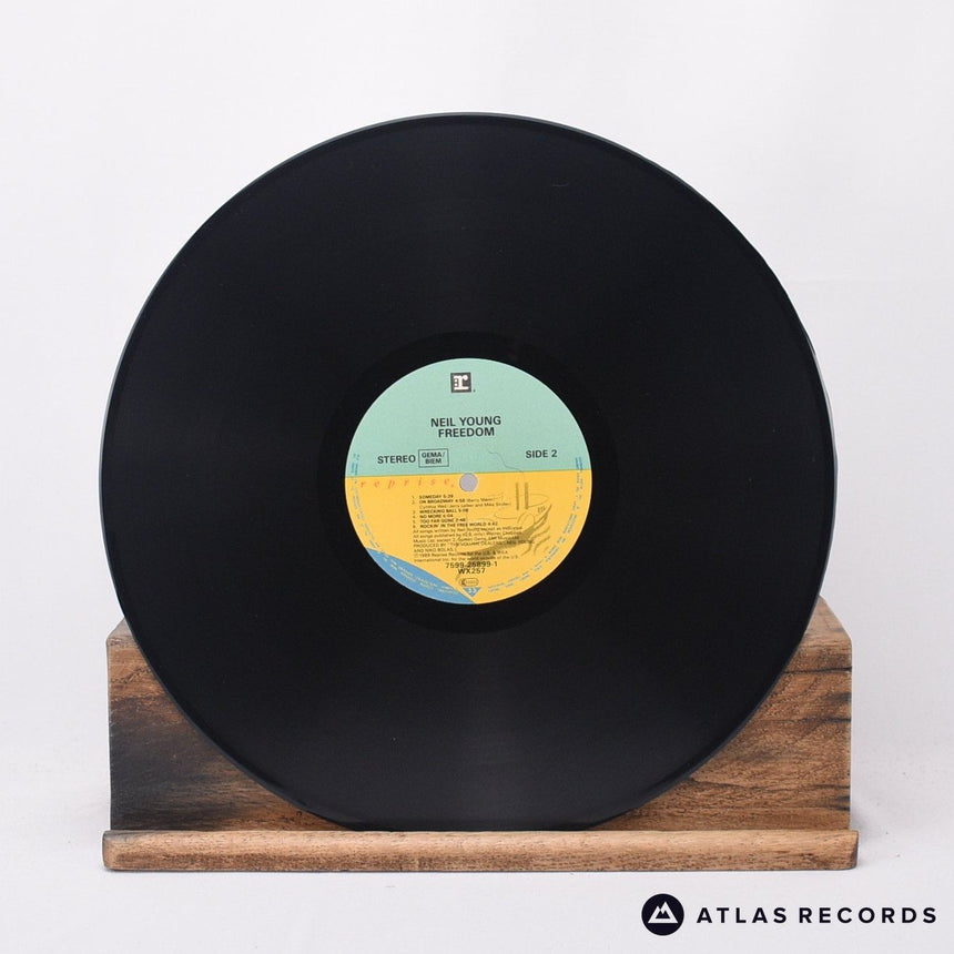 Neil Young - Freedom - A7 B5TGLLP9 LP Vinyl Record - VG+/EX
