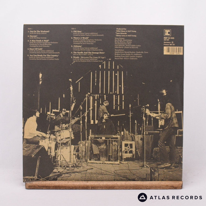 Neil Young - Harvest - Lyric Sheet Reissue A2 B5 LP Vinyl Record - VG+/EX