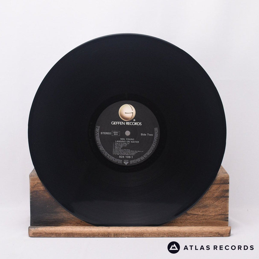 Neil Young - Landing On Water - LP Vinyl Record - NM/EX