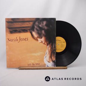 Norah Jones Feels Like Home LP Vinyl Record - Front Cover & Record