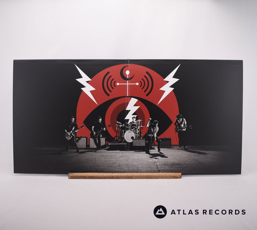 Pearl Jam - Lightning Bolt - Booklet Die-Cut Sleeve LP Vinyl Record - NM/NM