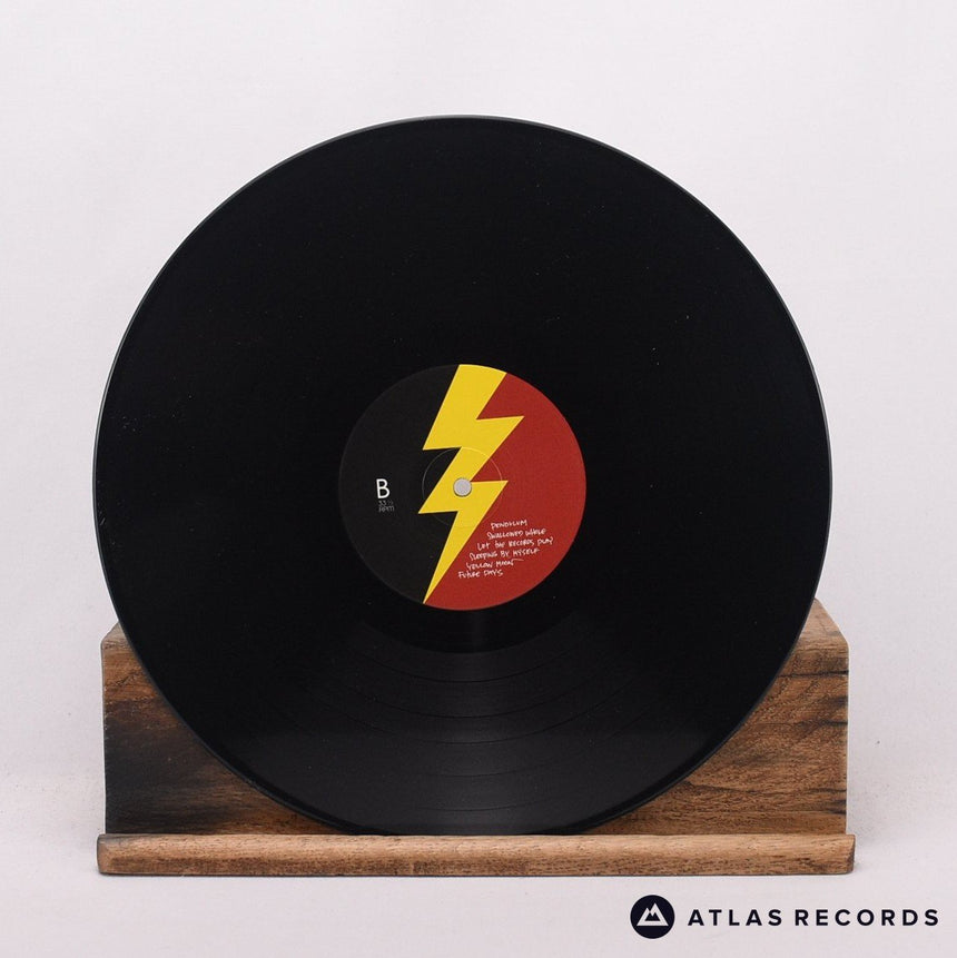 Pearl Jam - Lightning Bolt - Booklet Die-Cut Sleeve LP Vinyl Record - NM/NM