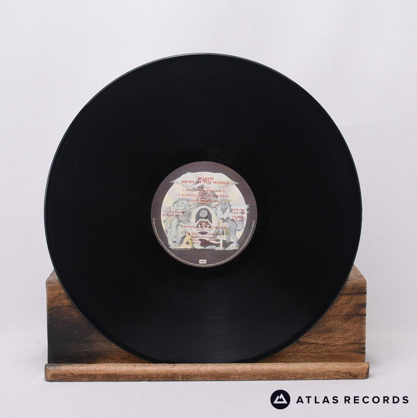 Queen - News Of The World - Gatefold LP Vinyl Record - VG+/VG+