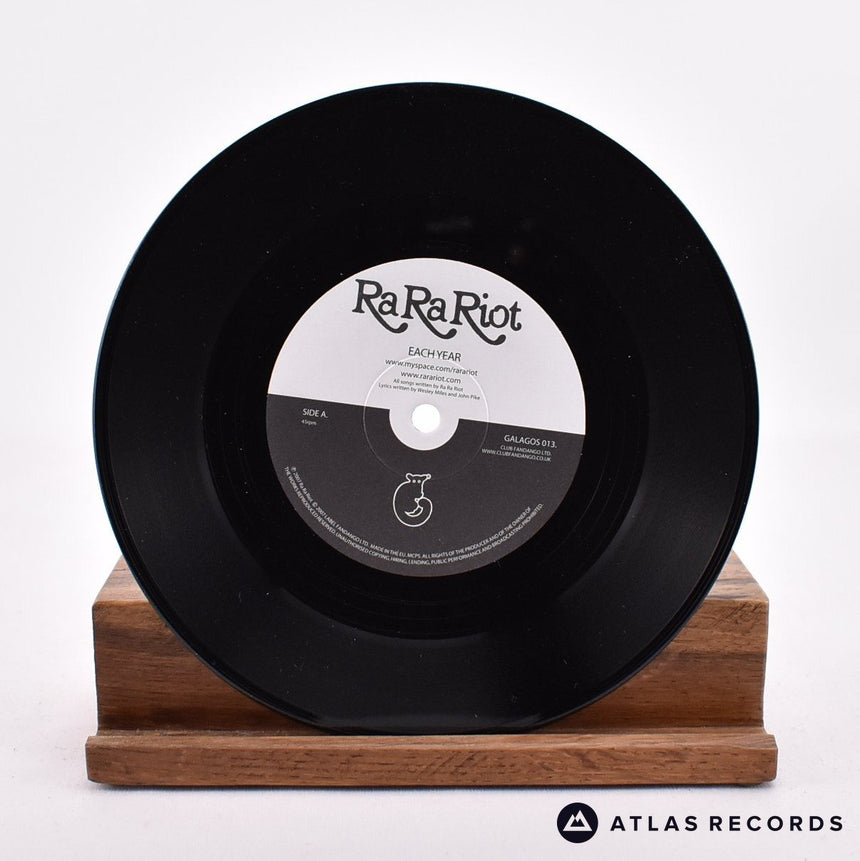 Ra Ra Riot - Each Year - 7" Vinyl Record - NM/NM