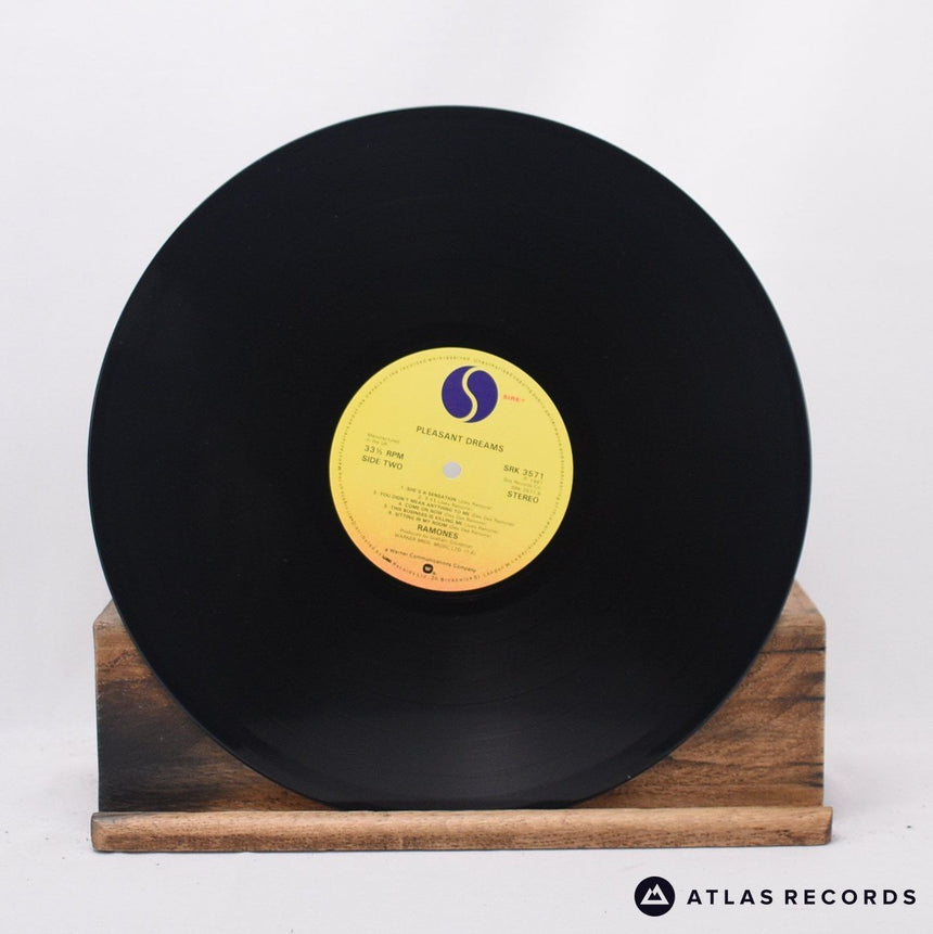 Ramones - Pleasant Dreams - Strawberry LP Vinyl Record - VG+/EX