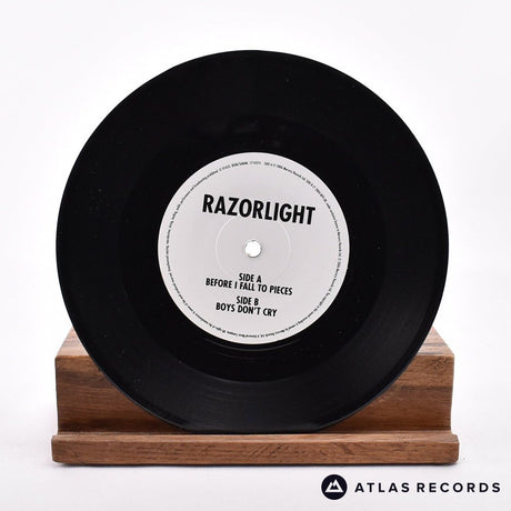 Razorlight - Before I Fall To Pieces - 7" Vinyl Record - NM/NM