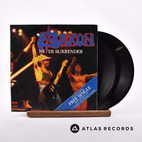 Saxon Never Surrender 2 x 7" Vinyl Record - Front Cover & Record
