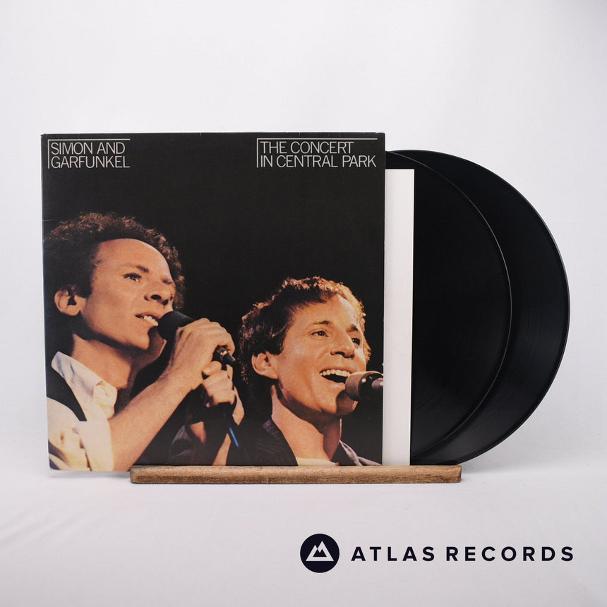 Simon & Garfunkel The Concert In Central Park 2 x LP Vinyl Record - Front Cover & Record