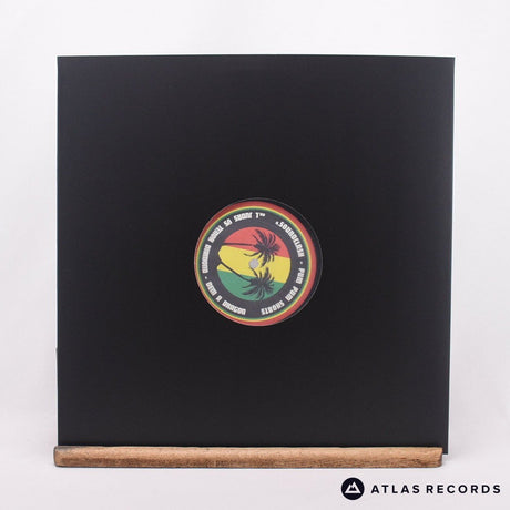 Soundclash - Pum Pum Shorts / Dem A Dragon - Mpo 12" Vinyl Record - VG+