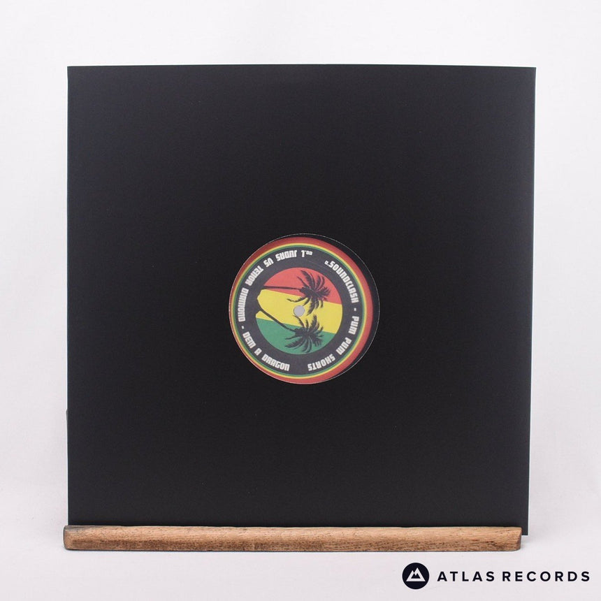 Soundclash - Pum Pum Shorts / Dem A Dragon - Mpo 12" Vinyl Record - VG+