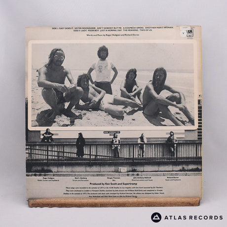 Supertramp - Crisis? What Crisis? - Reissue Portuguese LP Vinyl Record - EX/EX