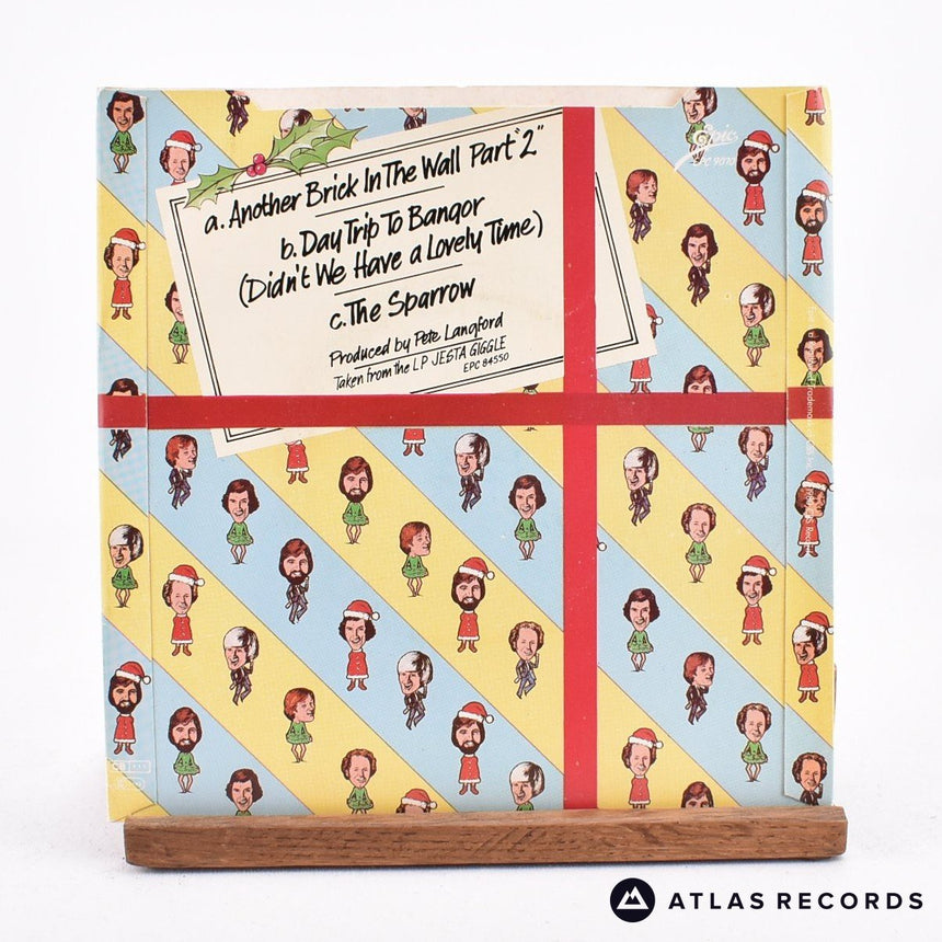 The Barron Knights - Never Mind The Presents - 7" Vinyl Record - VG+/EX