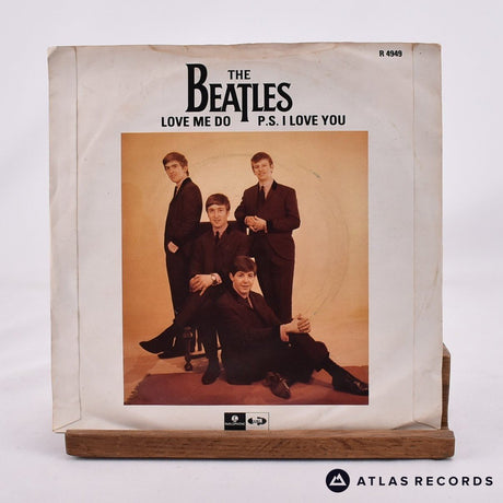 The Beatles - Love Me Do - Mono Reissue 7" Vinyl Record - VG/VG+