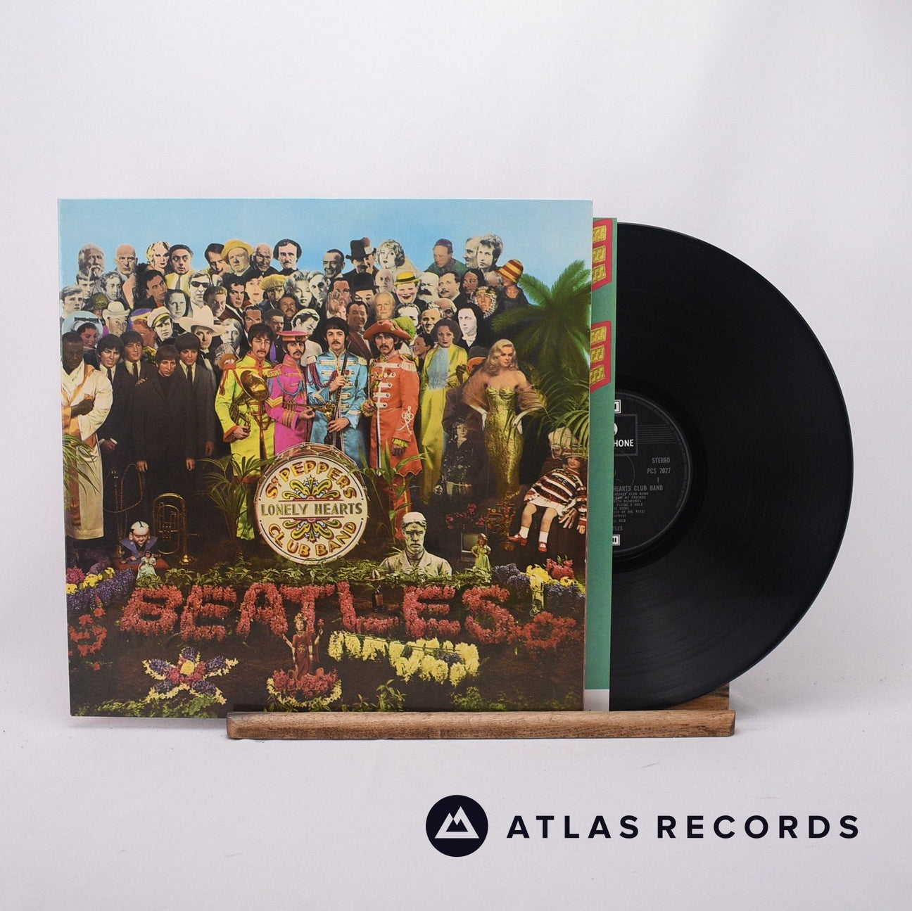 The Beatles Sgt Peppers Lonely Hearts Club Band LP Vinyl Record - Front Cover & Record
