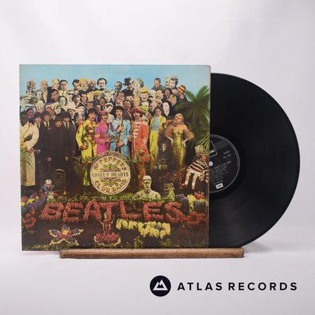 The Beatles Sgt Peppers Lonely Hearts Club Band LP Vinyl Record - Front Cover & Record