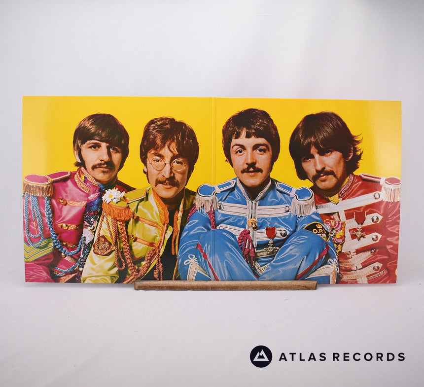 The Beatles - Sgt. Pepper's Lonely Hearts Club Band - LP Vinyl Record