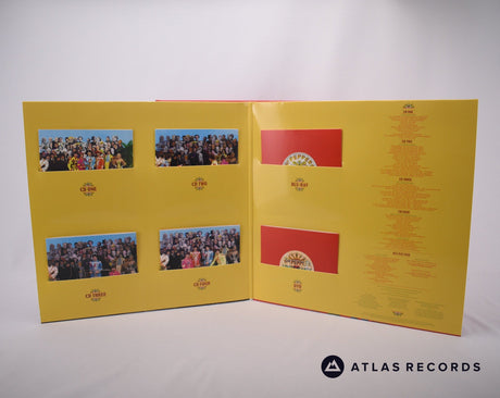 The Beatles - Sgt. Pepper's Lonely Hearts Club Band - 4 x CD + Blu-ray + DVD