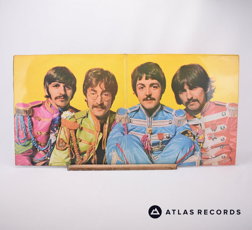 The Beatles - Sgt. Pepper's Lonely Hearts Club Band - LP Vinyl Record - VG+/EX