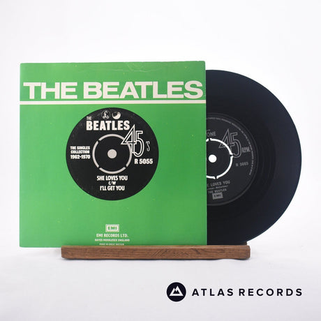The Beatles She Loves You 7" Vinyl Record - Front Cover & Record