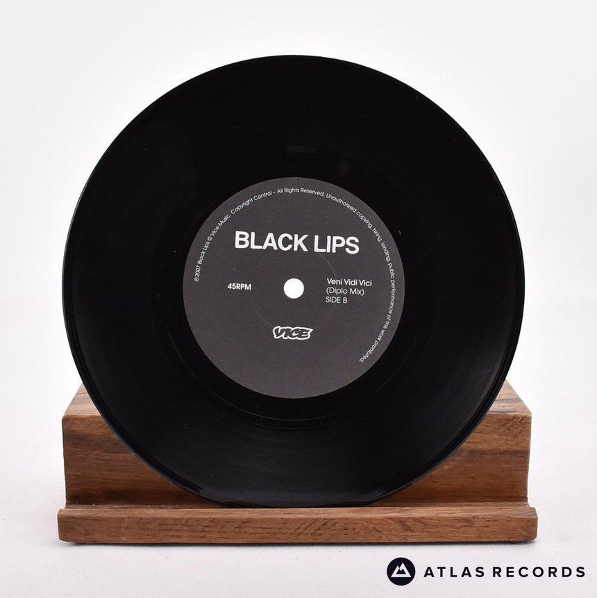 The Black Lips - Veni Vidi Vici - Embossed Sleeve 7" Vinyl Record - NM/NM