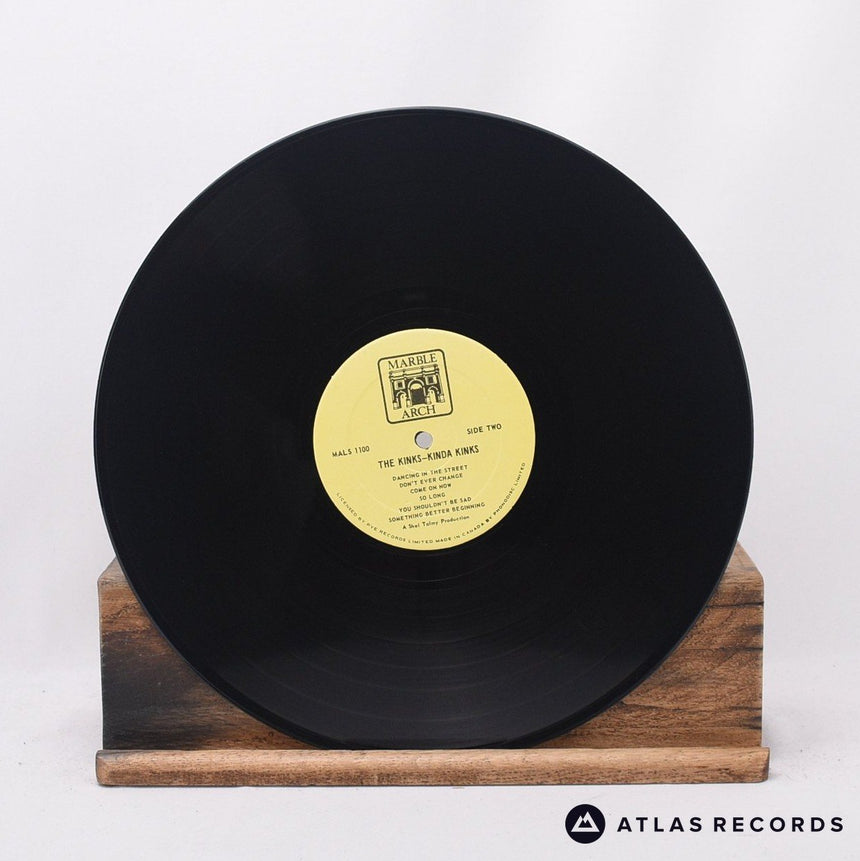 The Kinks - Kinda Kinks - Reissue Canada LP Vinyl Record - VG+/VG+