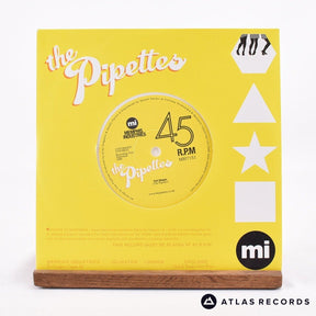The Pipettes Pull Shapes 7" Vinyl Record - Front Cover & Record
