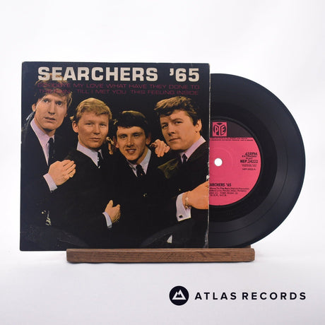 The Searchers Searchers '65 7" Vinyl Record - Front Cover & Record