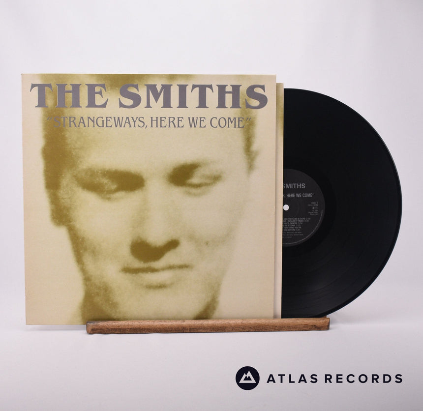 The Smiths Strangeways, Here We Come LP Vinyl Record - Front Cover & Record