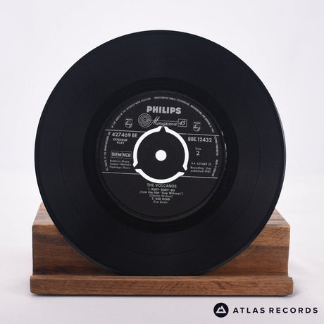 The Volcanos - The Volcanos Play - 7" EP Vinyl Record - EX/EX