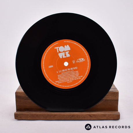 Tom Vek - C-C (You Set The Fire In Me) - Gatefold 7" Vinyl Record - NM/EX