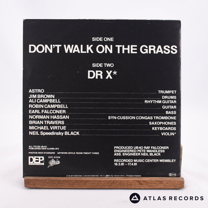 UB40 - Don't Walk On The Grass - 7" Vinyl Record - EX/NM