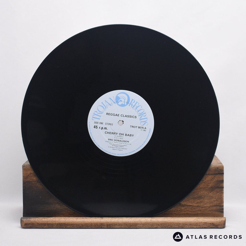Various - Reggae Classics - 12" Vinyl Record - VG+/VG+