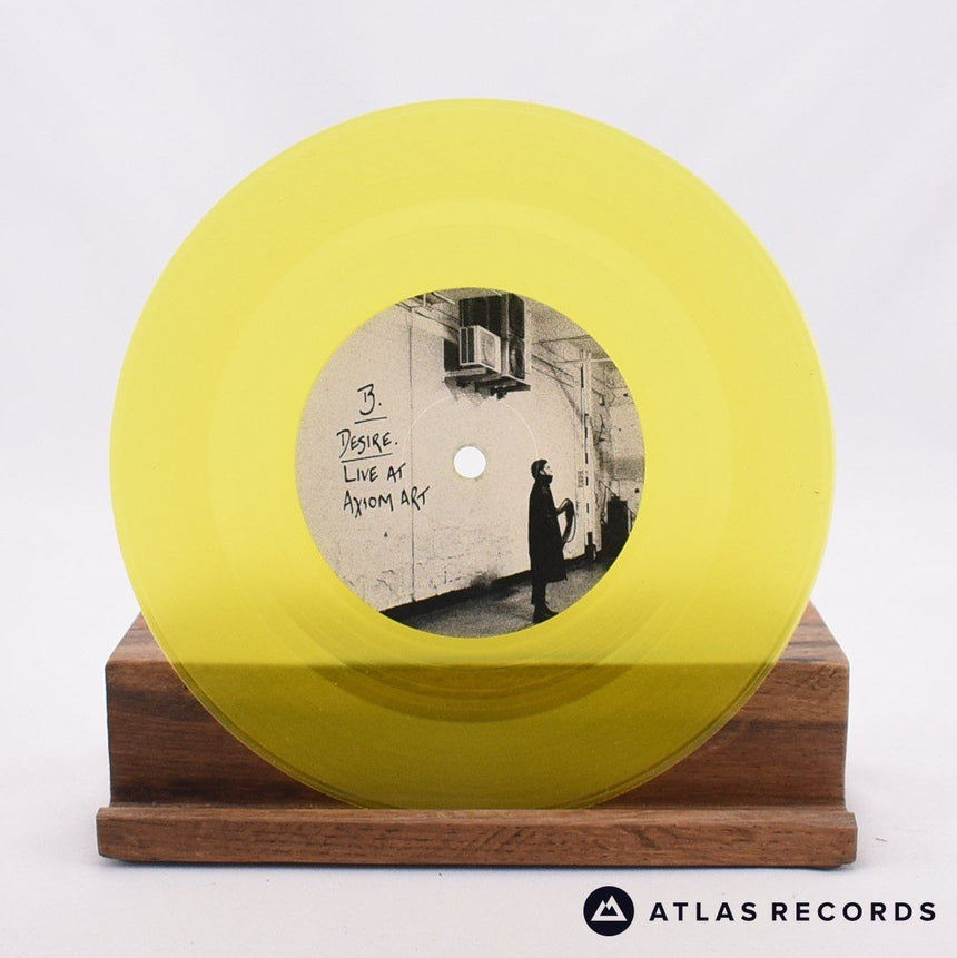 Vlure - Shattered Faith - 7" Vinyl Record - NM/NM