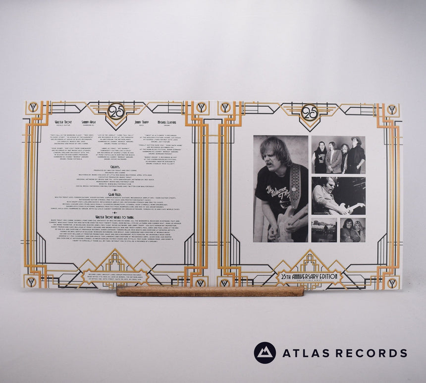 Walter Trout - Unspoiled By Progress - 180G Limited Edition 2 x LP Vinyl Record
