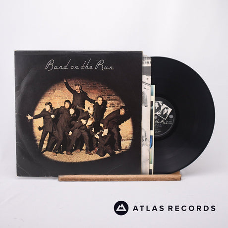 Wings Band On The Run LP Vinyl Record - Front Cover & Record