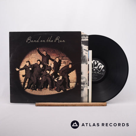Wings Band On The Run LP Vinyl Record - Front Cover & Record