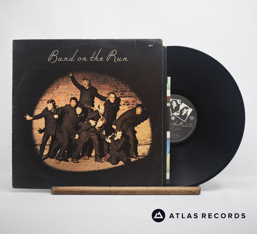 Wings Band On The Run LP Vinyl Record - Front Cover & Record