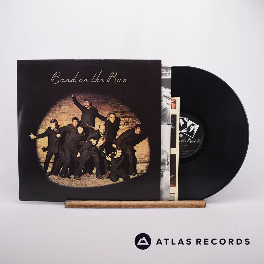 Wings Band On The Run LP Vinyl Record - Front Cover & Record