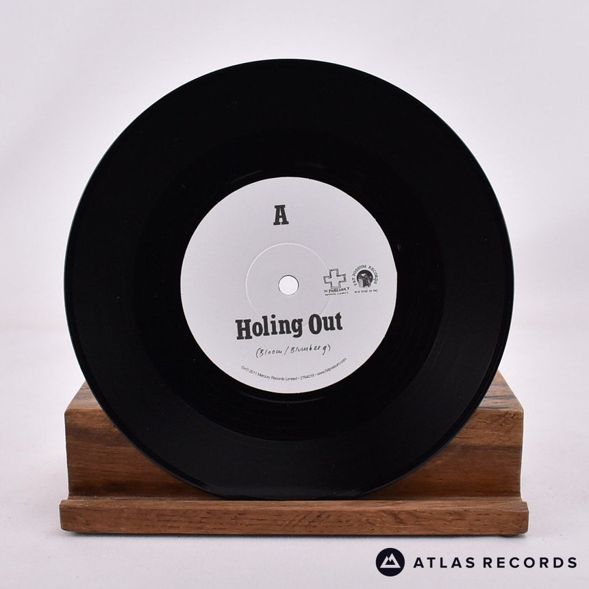 Yuck - Holing Out - Limited Edition 7" Vinyl Record - NM/NM