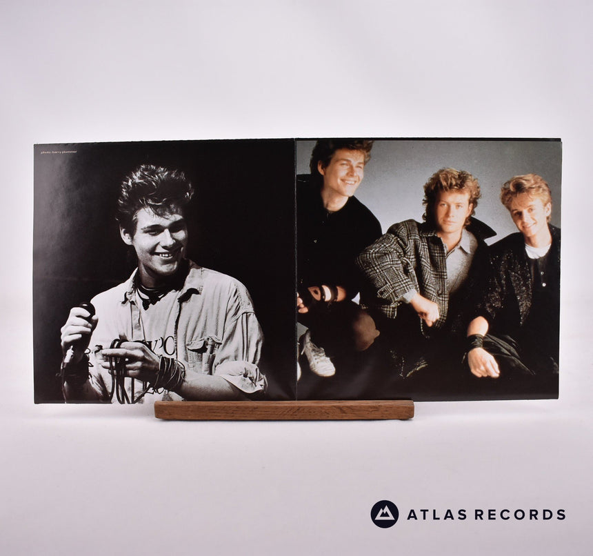 a-ha - Manhattan Skyline - Poster Sleeve 7" Vinyl Record - EX/EX